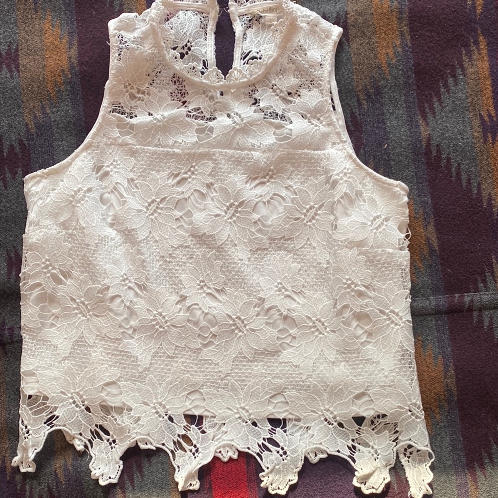 Cute White Lace Sleeveless Top